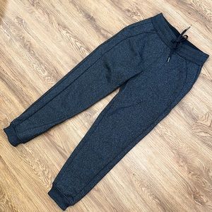 NEVER WORN lululemon Scuba Jogger Pants